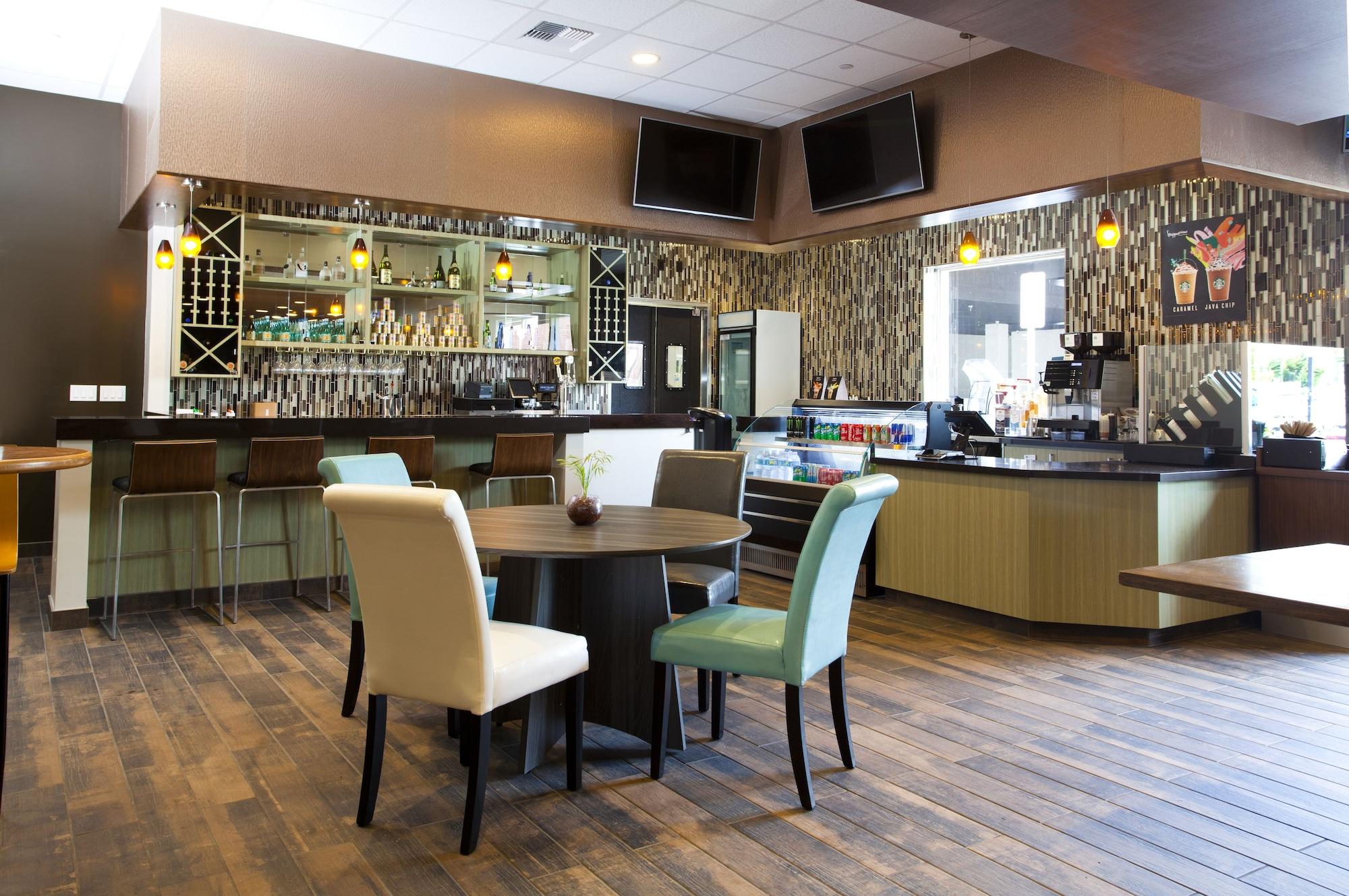 Bar/Salón Redac Gateway Hotel In Torrance