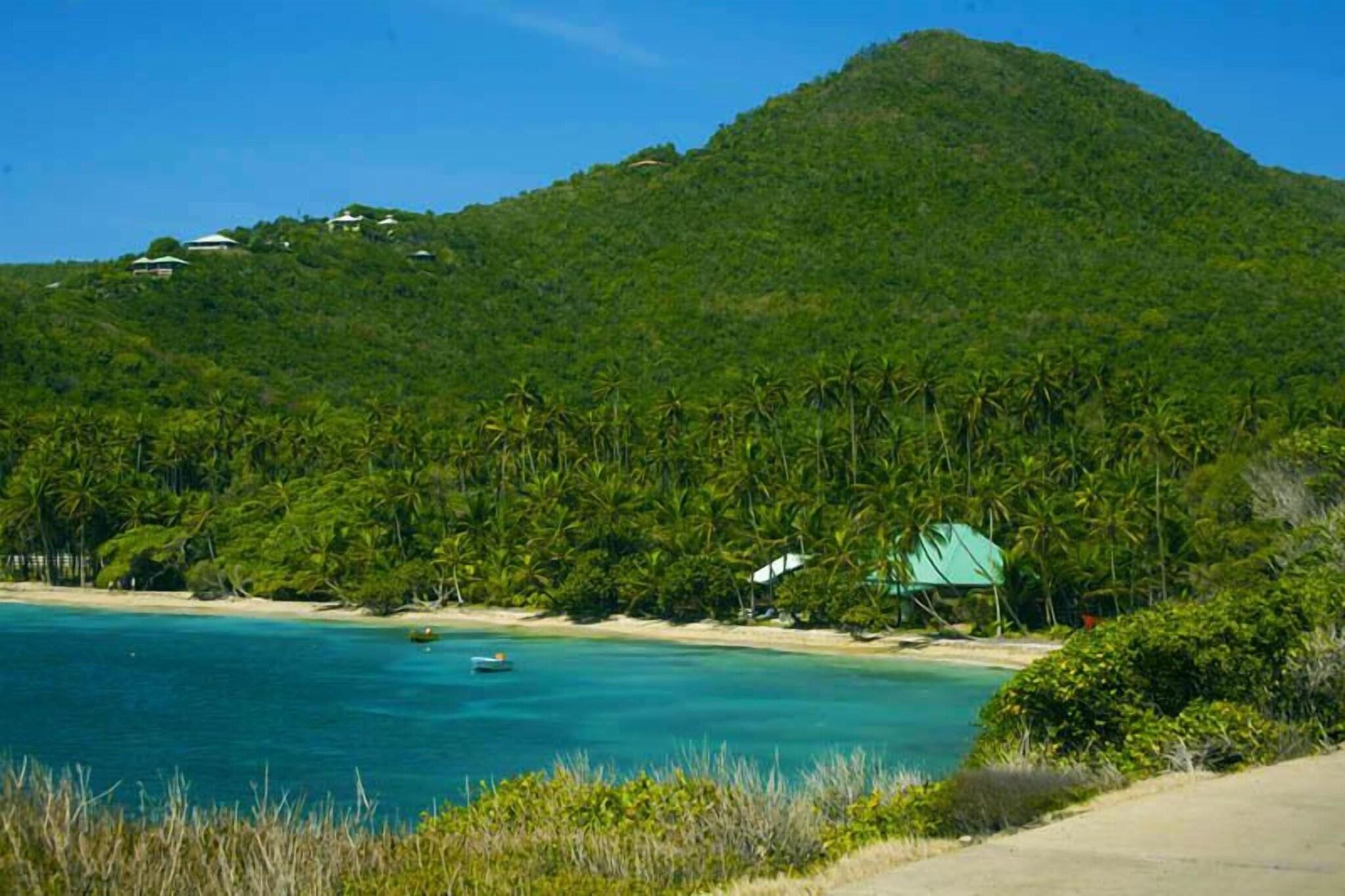 Playa Spring House Hotel Bequia