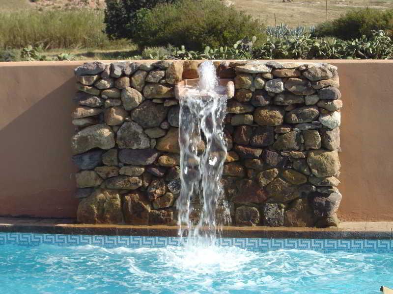 Vista Piscina De Naturaleza Rodalquilar Spa Cabo de Gata
