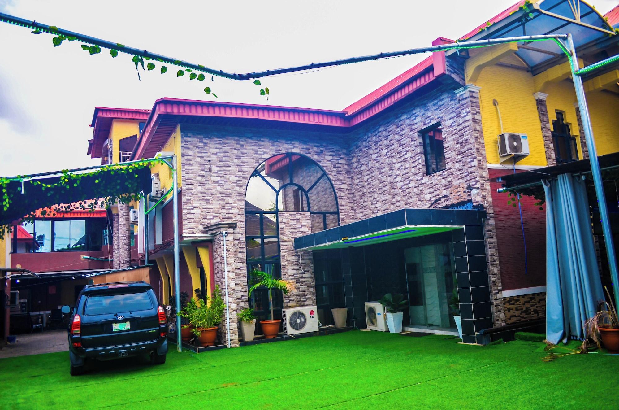 Vista Exterior Owee Hotel Exclusive Apartments & Suites