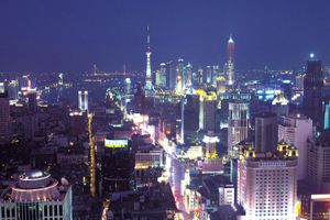 Actividad - Luces nocturnas de la ciudad y crucero por el río Huangpu