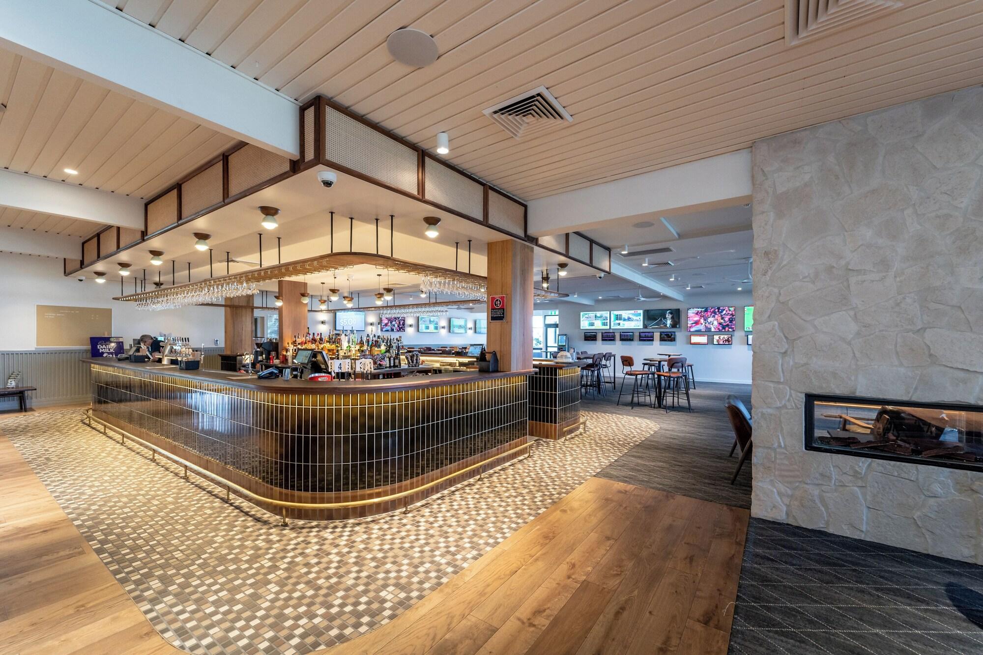 Bar/Salón Lakeview Hotel Motel