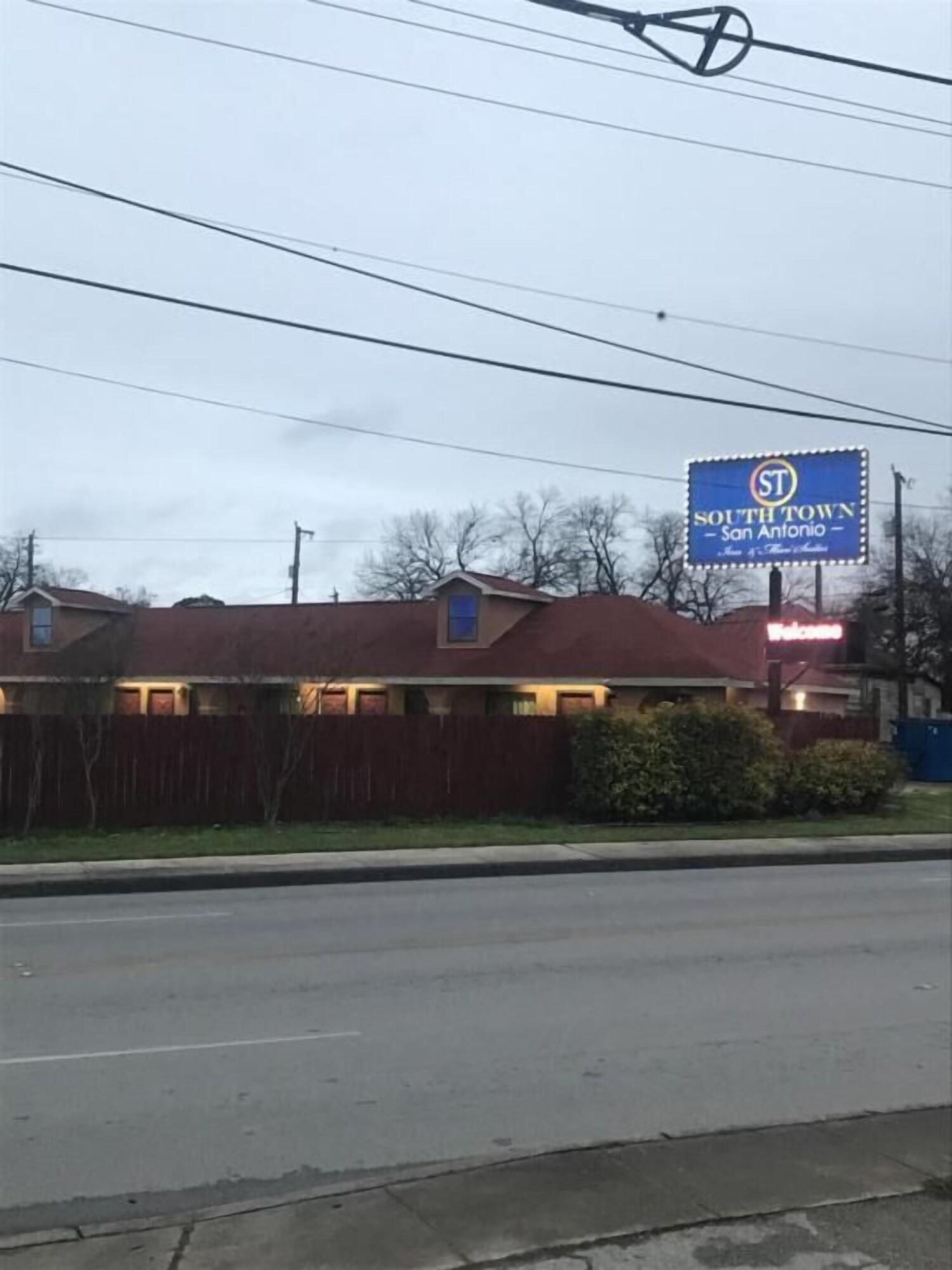 Vista Exterior SouthTown SA Inn