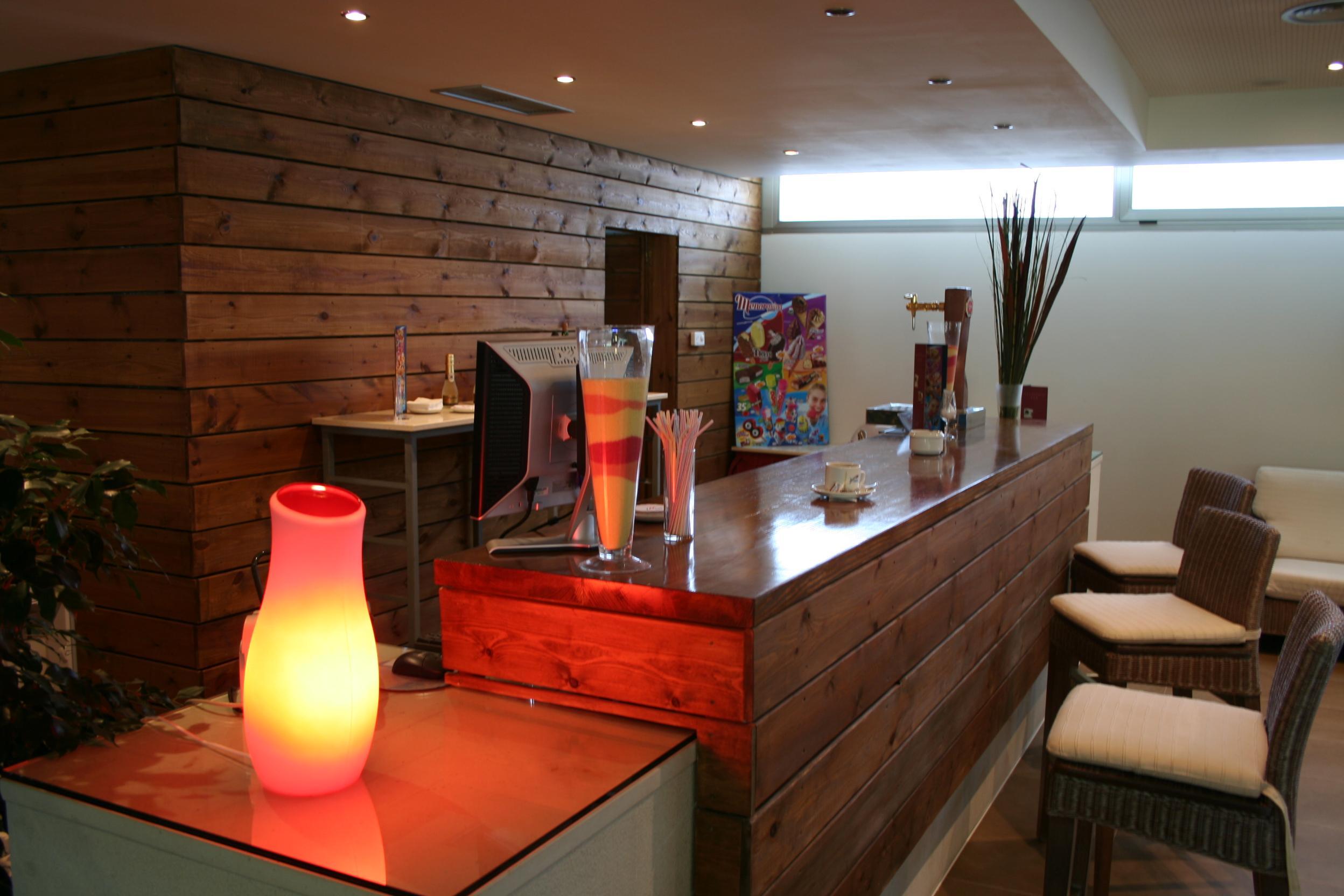 Bar/Salón On Family Islantilla