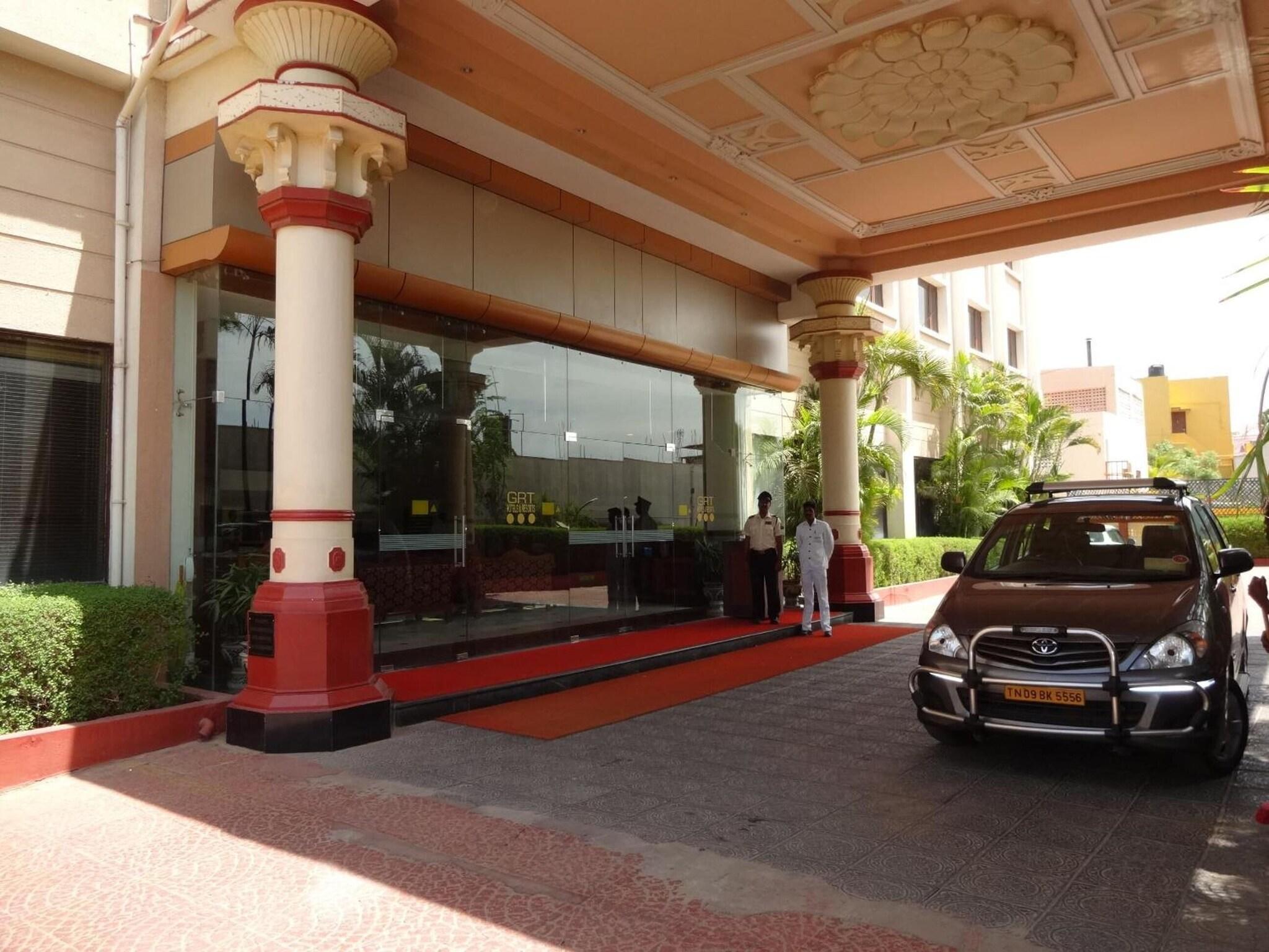 Vista Exterior Regency Madurai by GRT Hotels