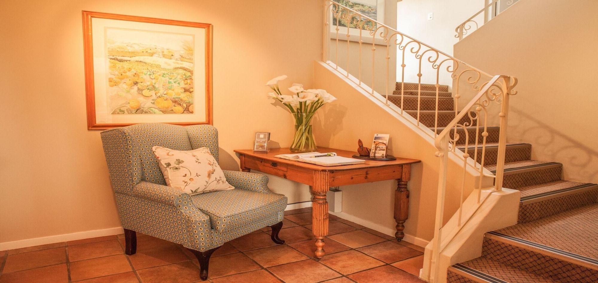 Vista Lobby Headlands House Guest Lodge