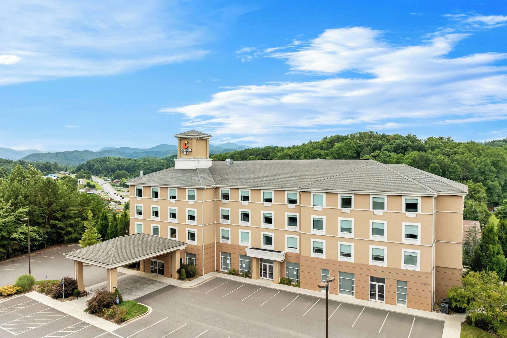 Vista Exterior Comfort Inn Sylva - Cullowhee