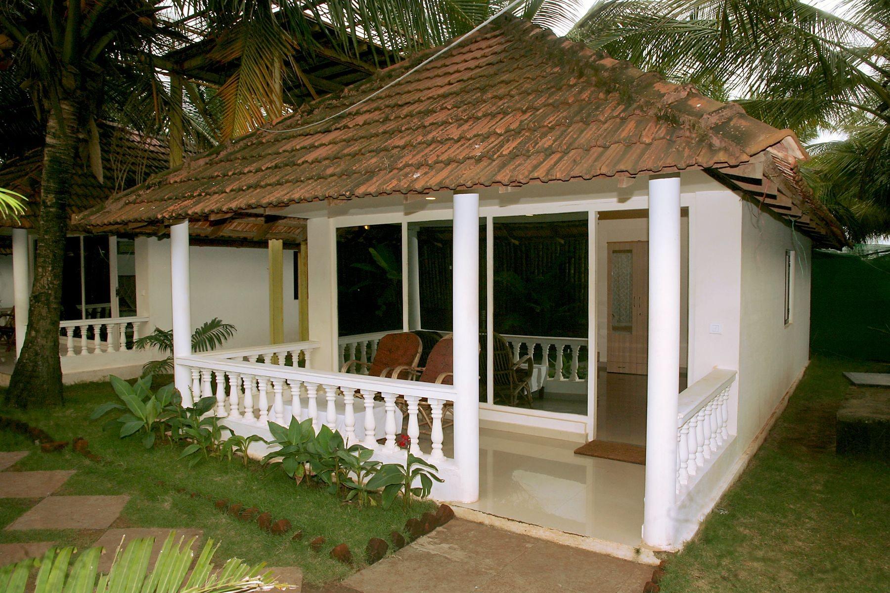 Varios Morjim Holiday Beach Resort