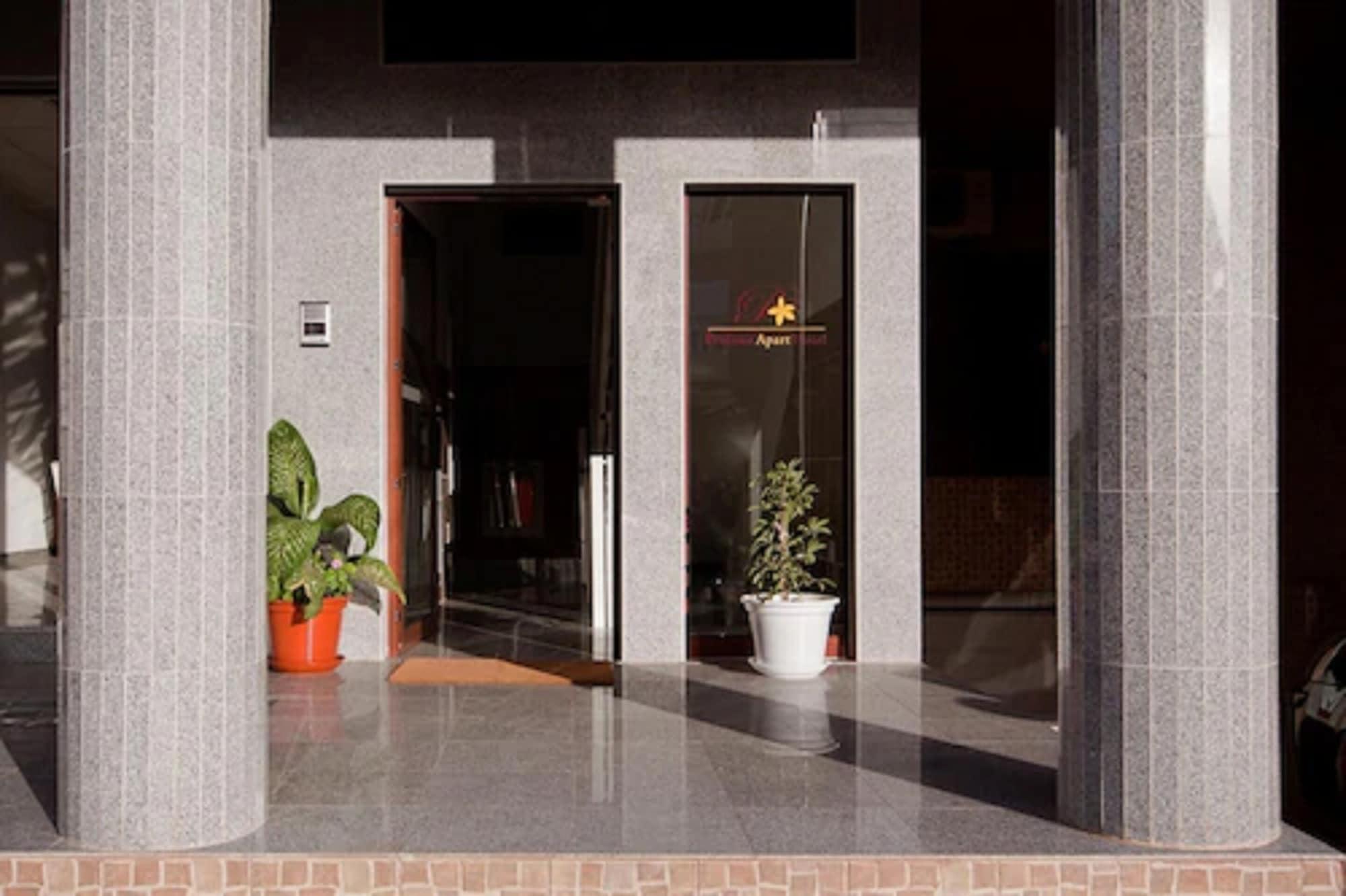 Spa Praiano Aparthotel