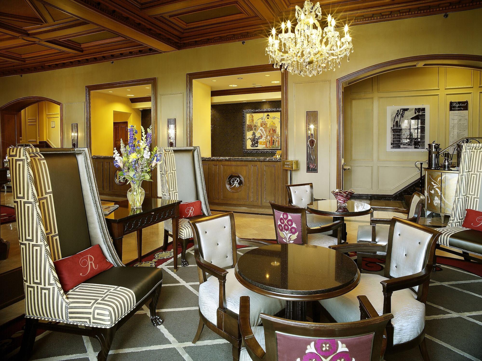 Vista Lobby The Raphael Hotel, Autograph Collection