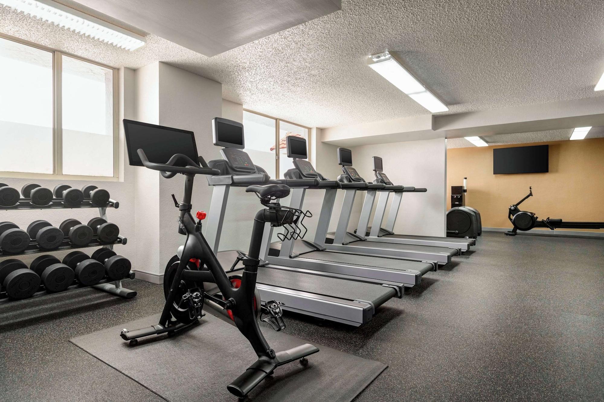 Gimnasio Embassy Suites by Hilton Fort Lauderdale 17th Street