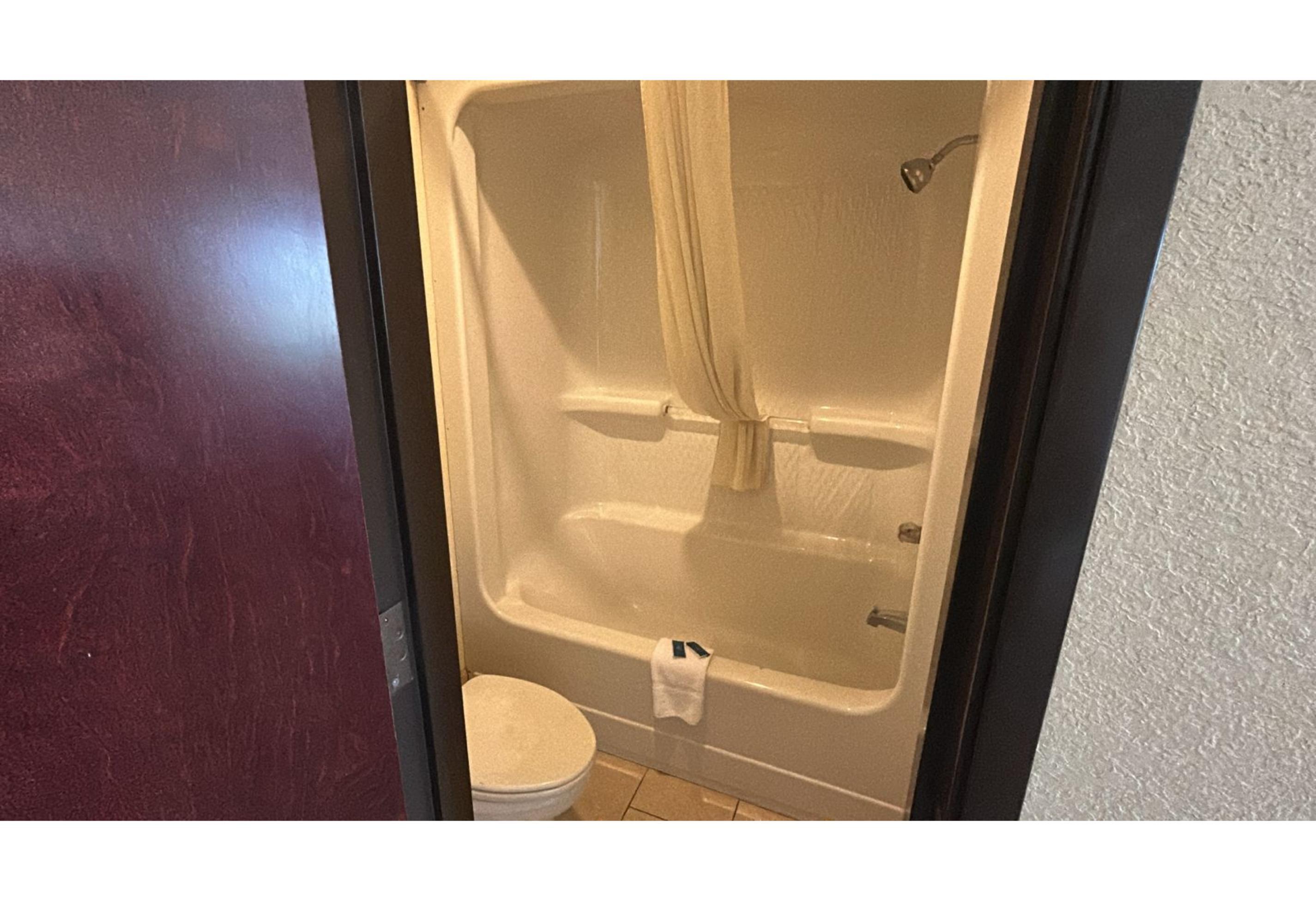 Baño HiWay Inn Express Kiowa Hwy 69
