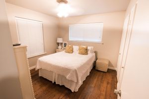 Alquiler Vacacional - Location! Tastefully Updated 2-2 Lakewood Duplex, 1/2 mile to White Rock Lake