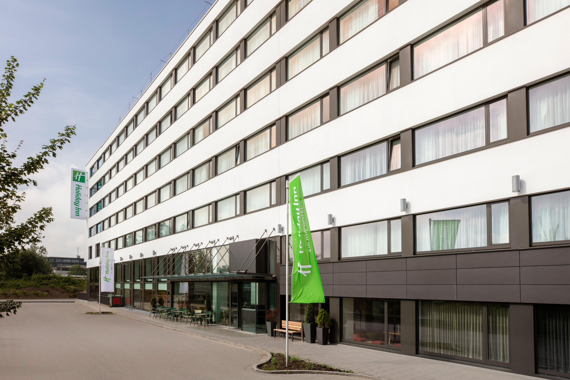 Vista Exterior Holiday Inn Munich - Leuchtenbergring by IHG