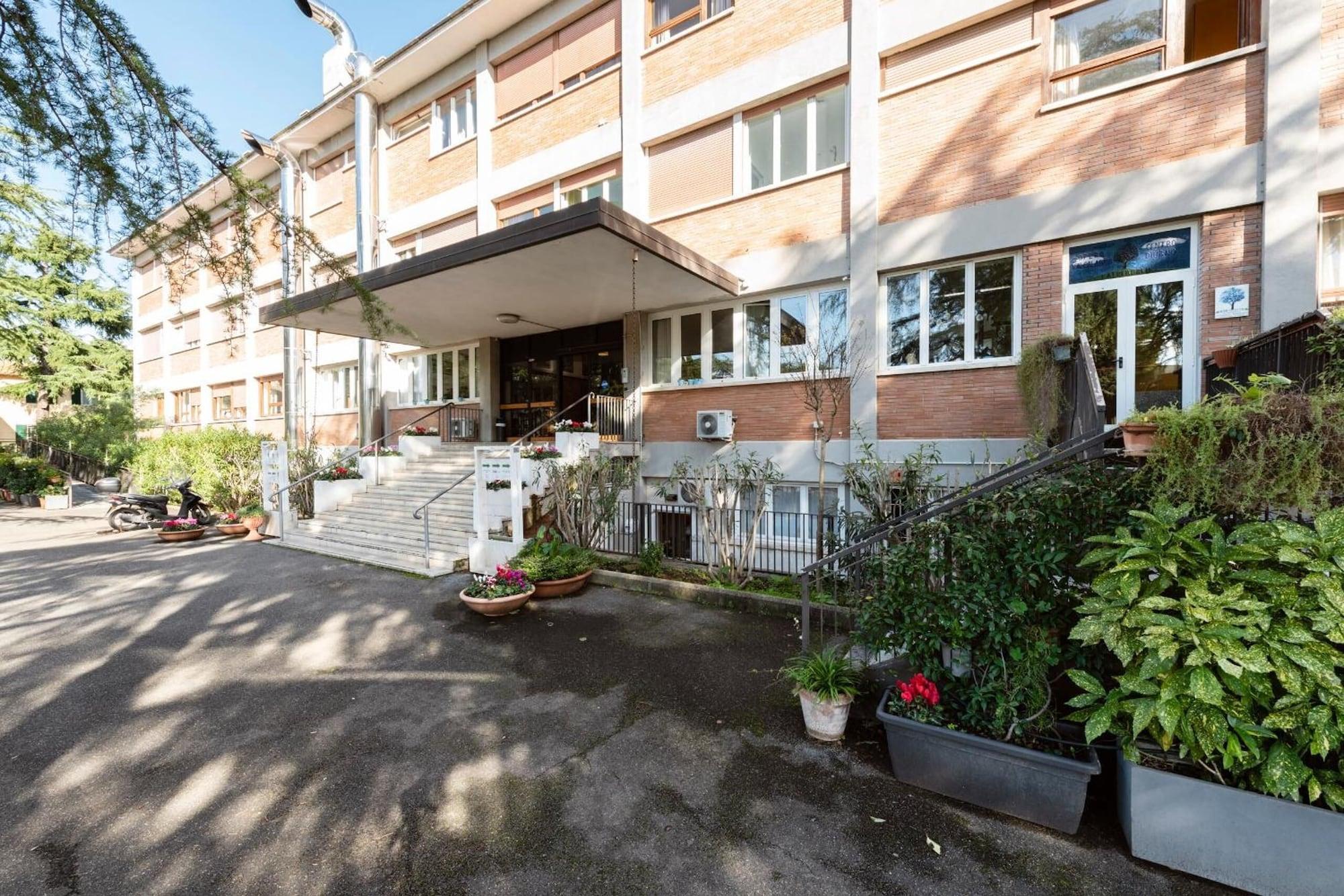 Varios Opera Don Calabria Casa per Ferie