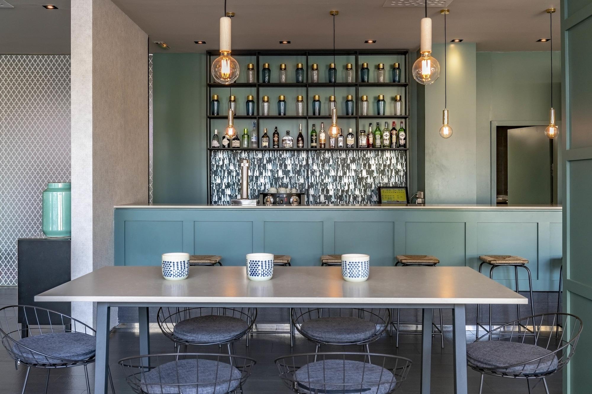 Bar/Salón Hotel Vincci Maritimo