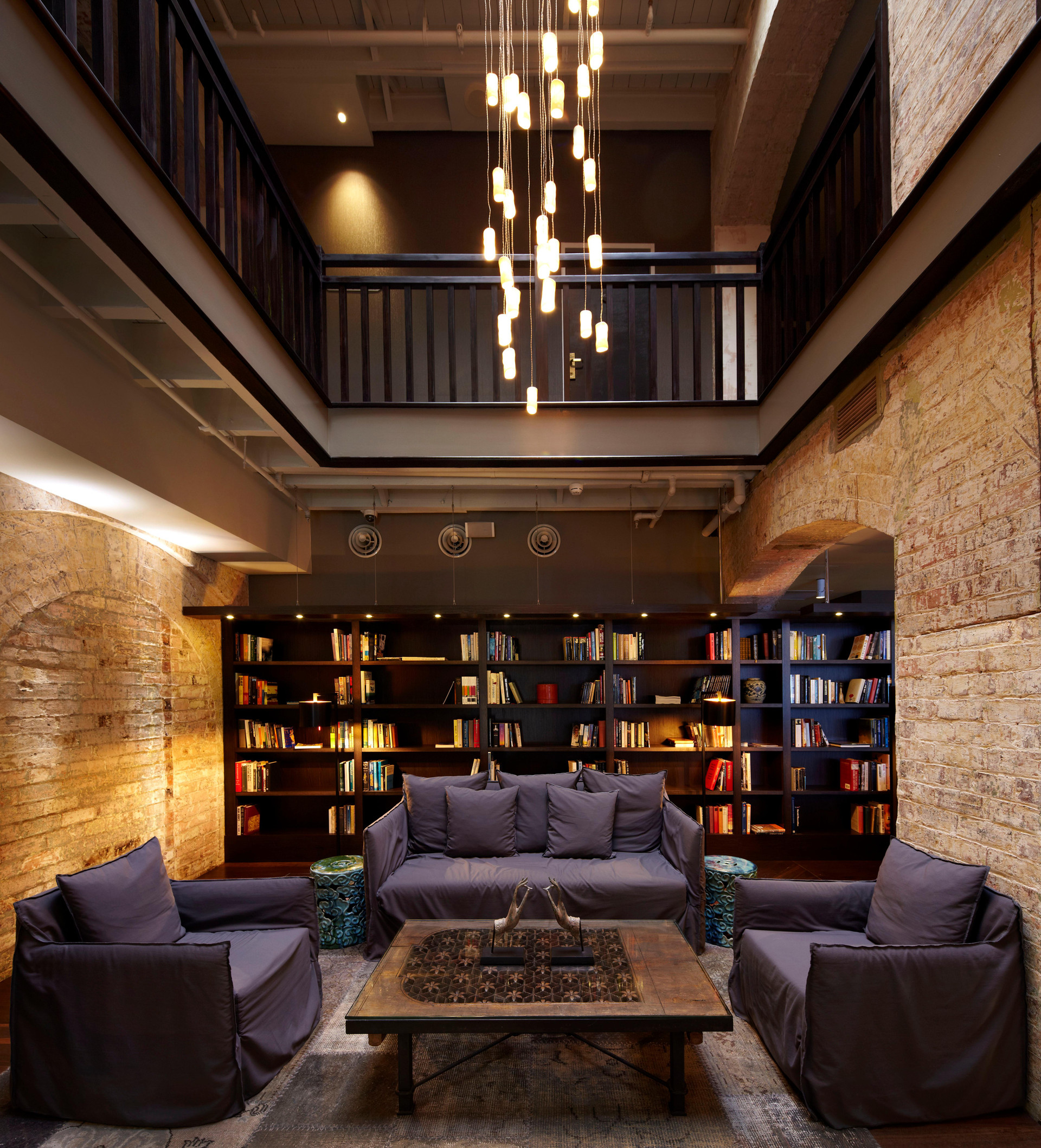 Vista Lobby Harbour Rocks by Ode Hotels