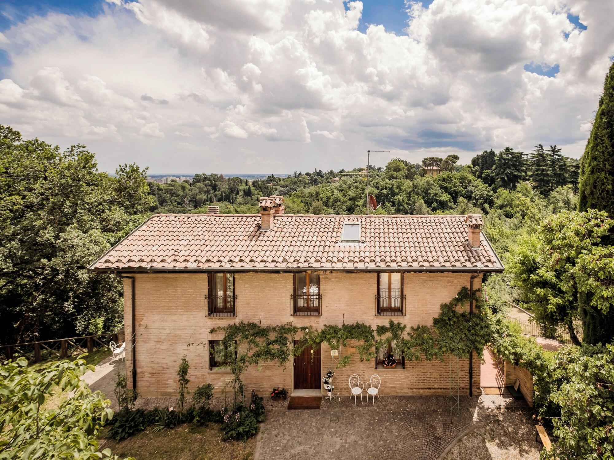 Varios Accademia al Colle