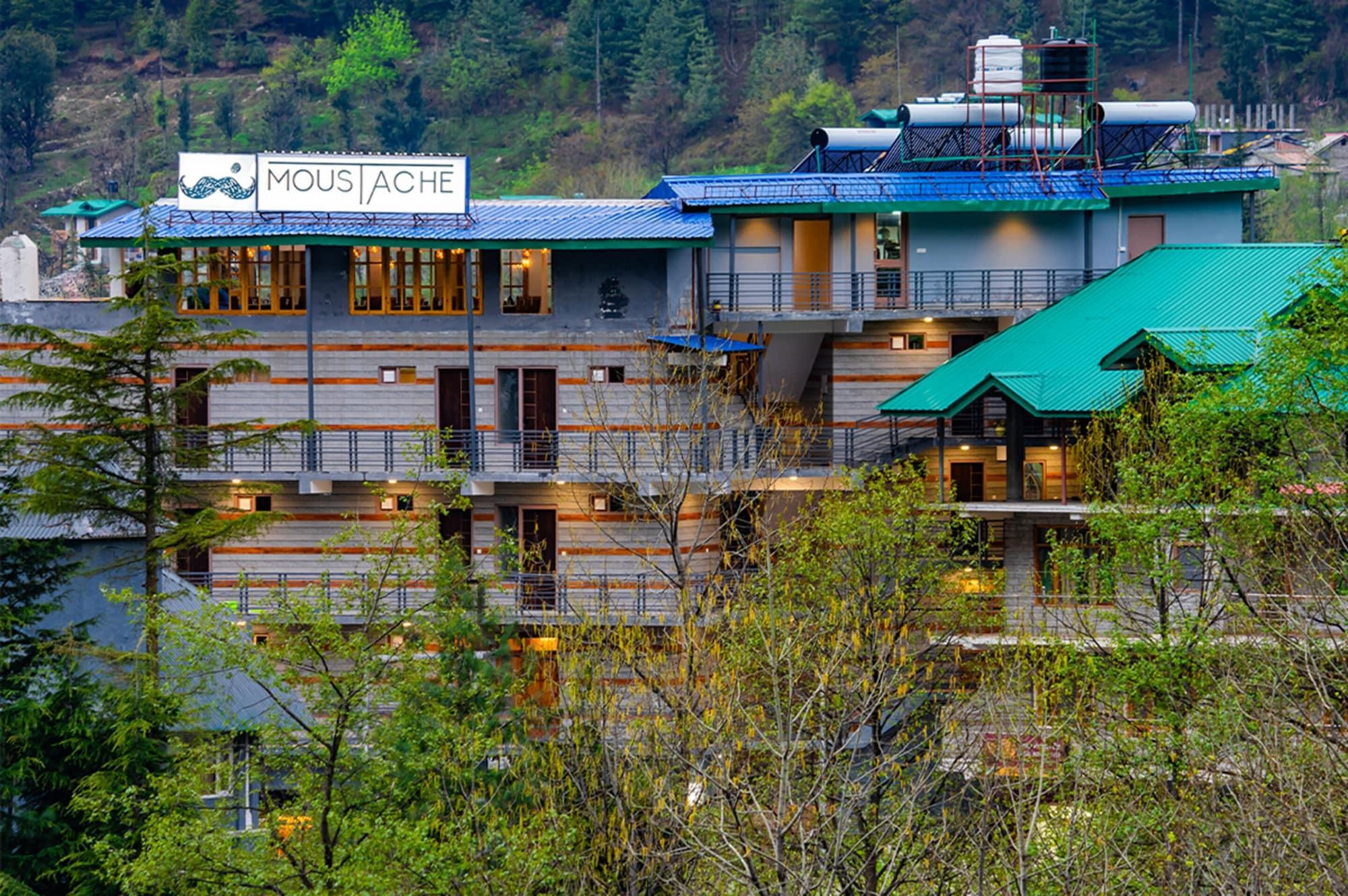 Vista Exterior Moustache Manali