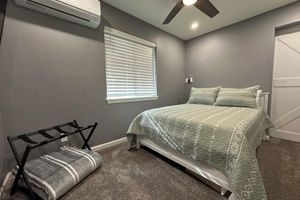 Alquiler Vacacional - Beautiful home on full acre of privacy just steps away from Columbia State Park