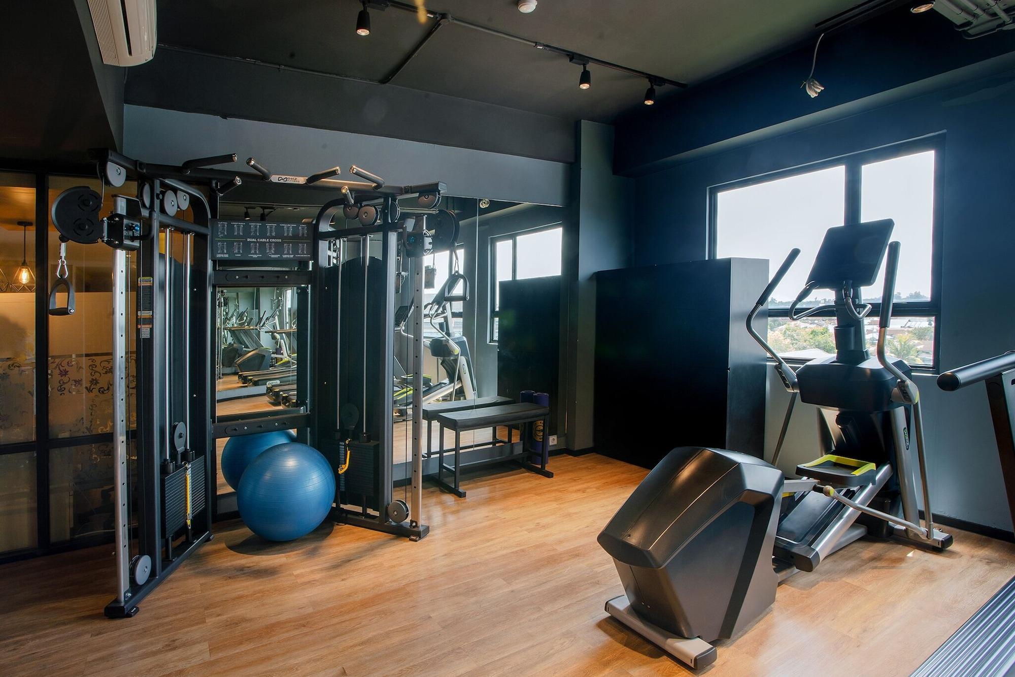 Gimnasio The Zuri Dumai