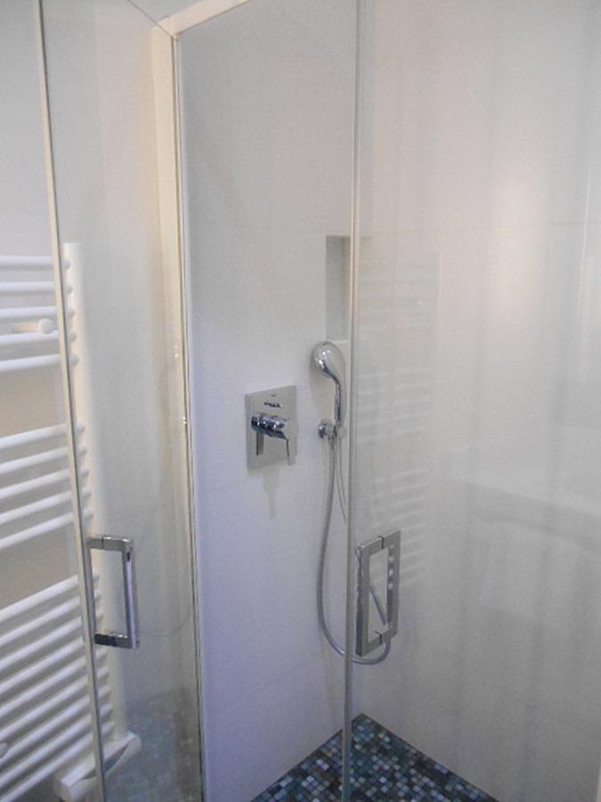 Equipamiento de Habitación Serotel Suites Opera