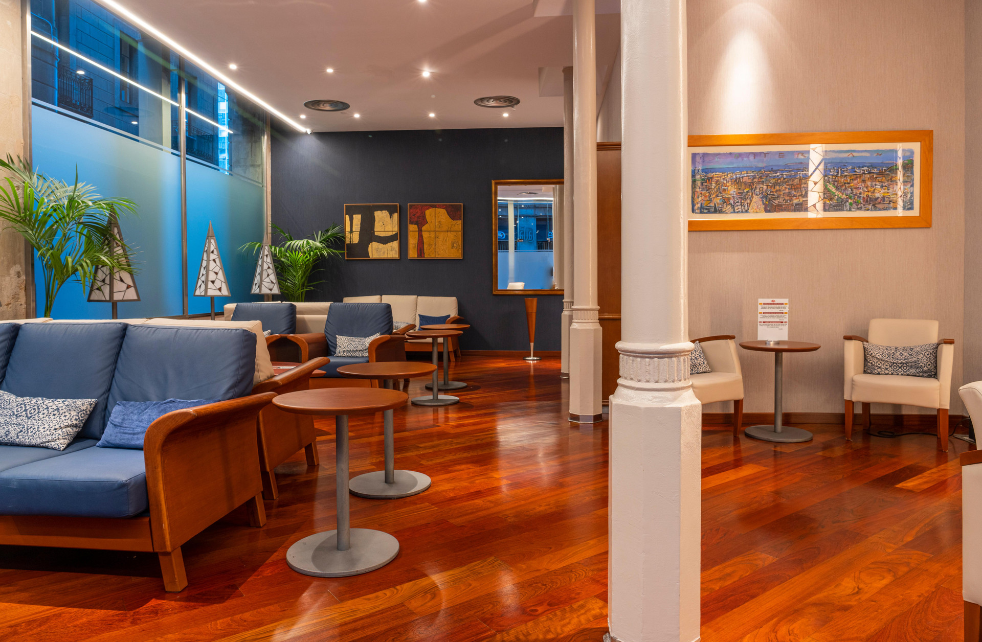 Vista Lobby Rialto