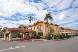 Alojamiento - Baymont by Wyndham Fort Myers Central