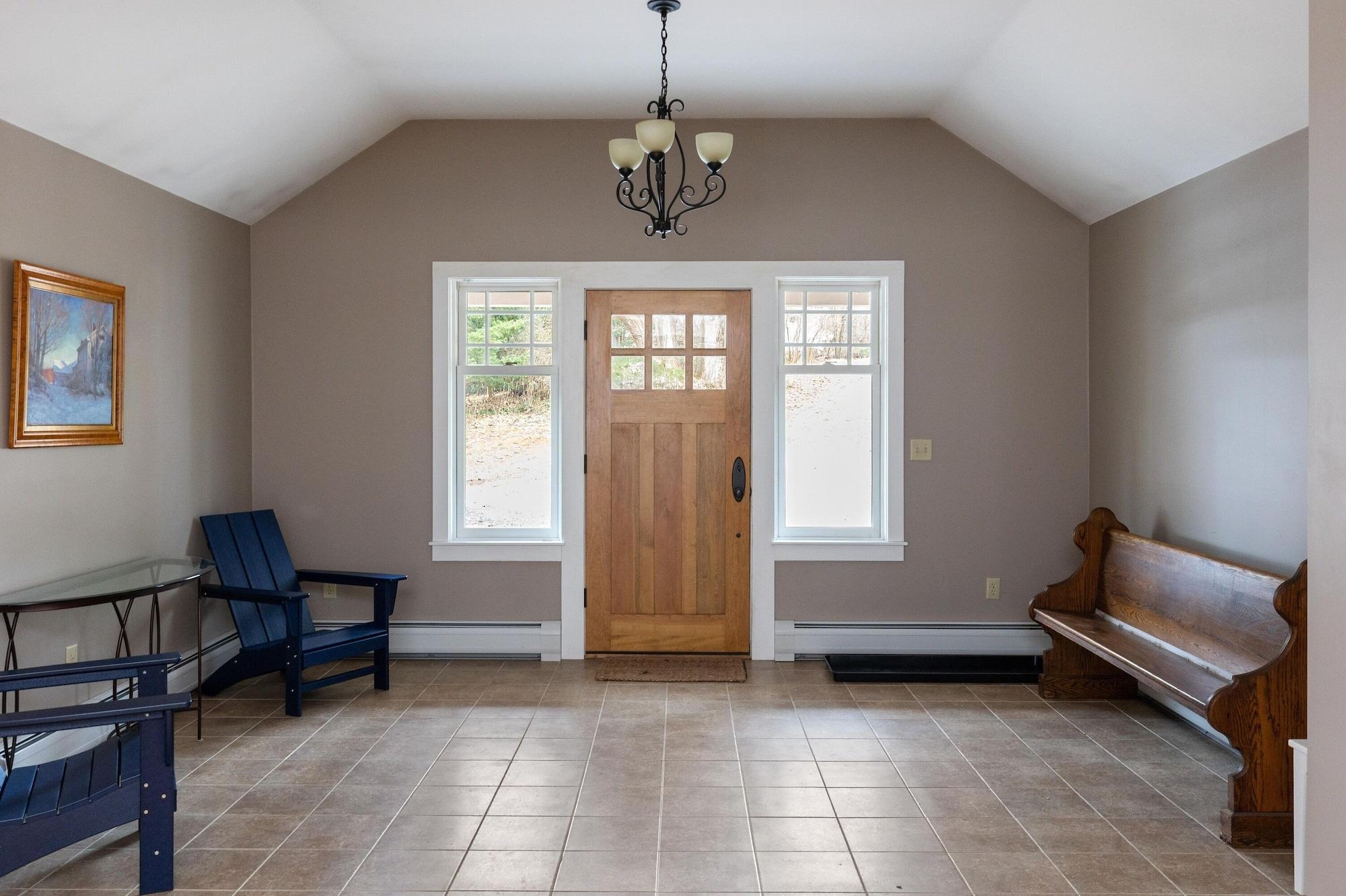 Vista Lobby River House in the Heart of Middlebury