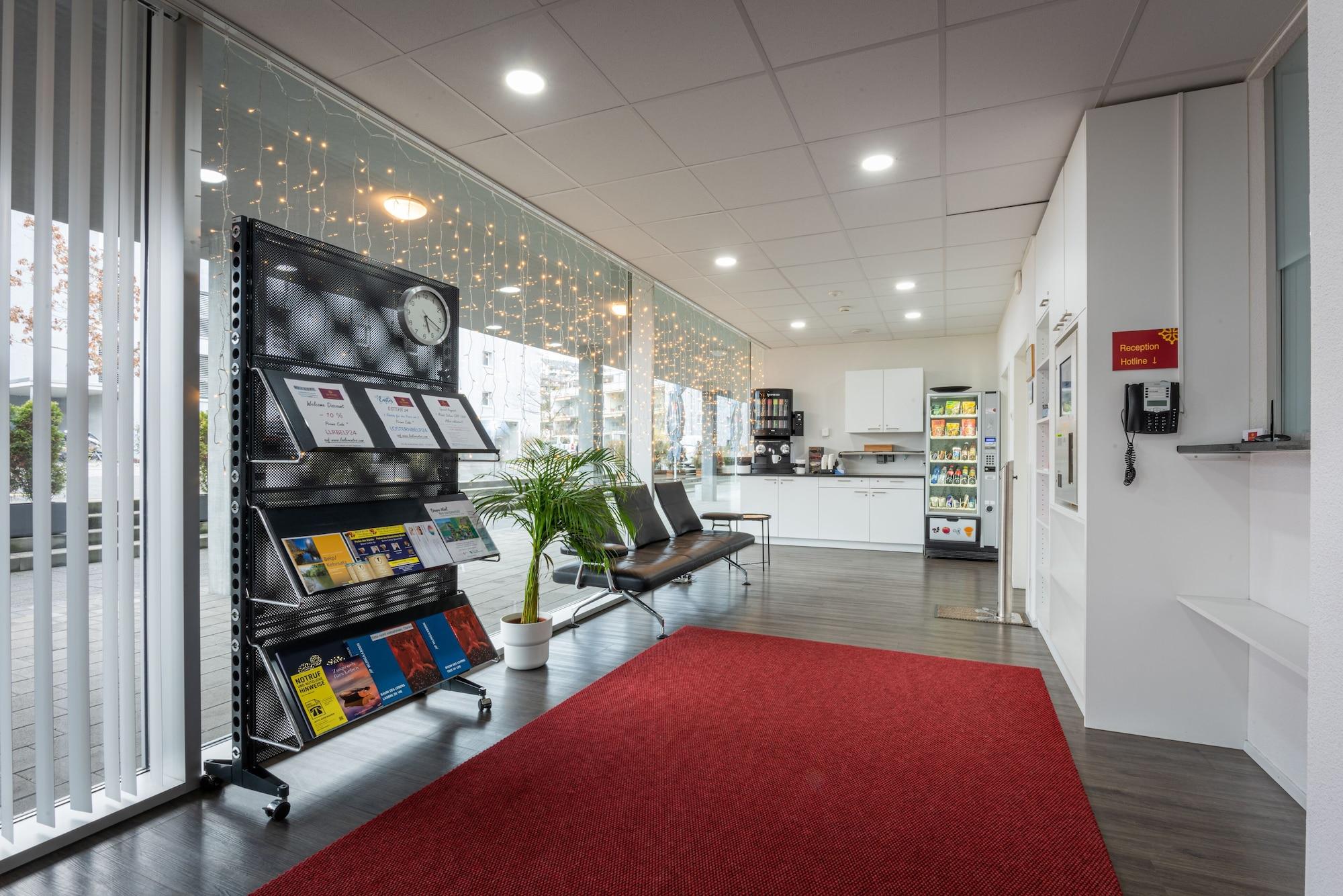 Vista Lobby Los Lorentes Residences Bern Airport