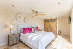 Arriendo temporal - Gorgeous ocean views 5 bedroom, daily maid. Pool heated to 85