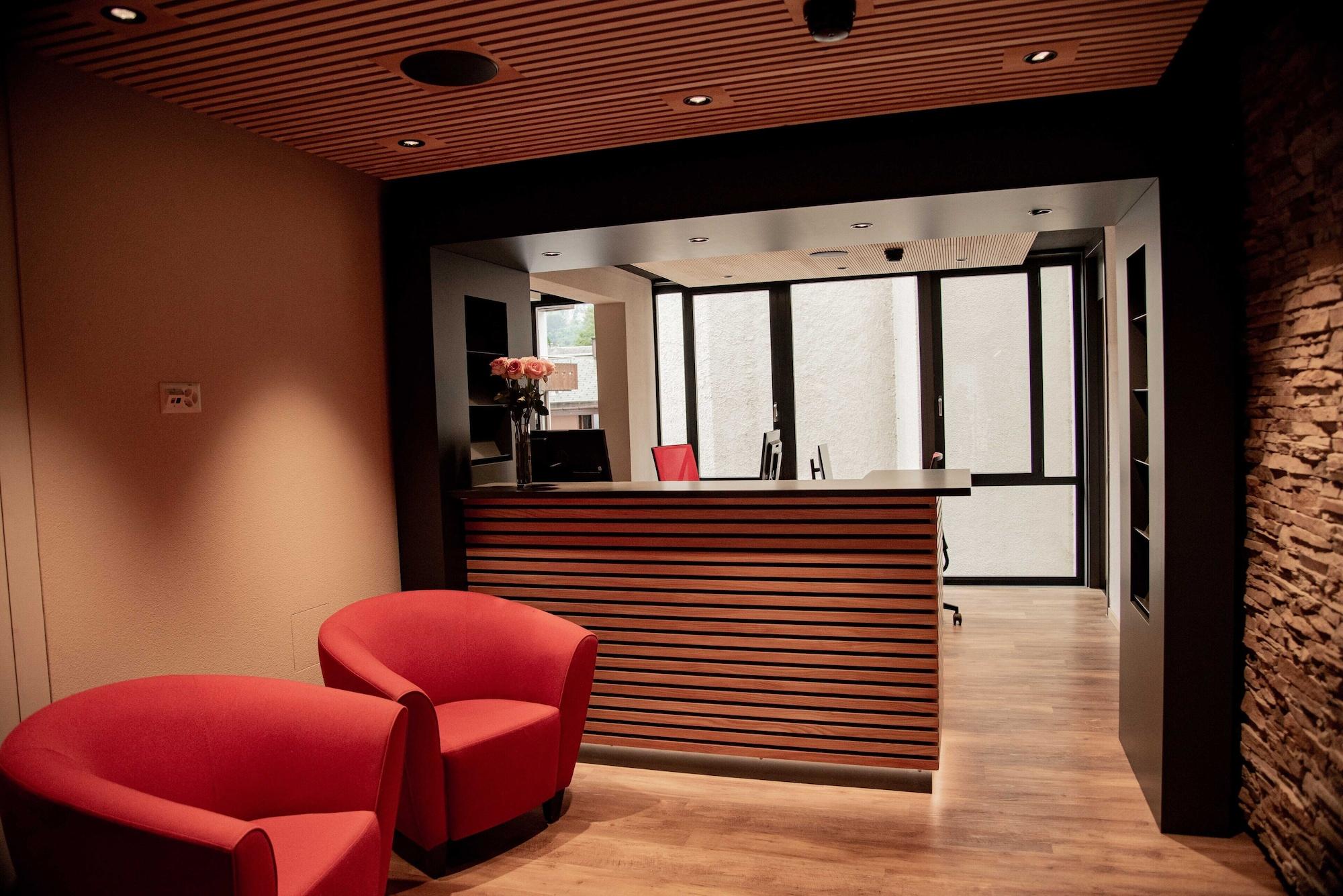 Vista Lobby Eiger Mountain & Soul Resort