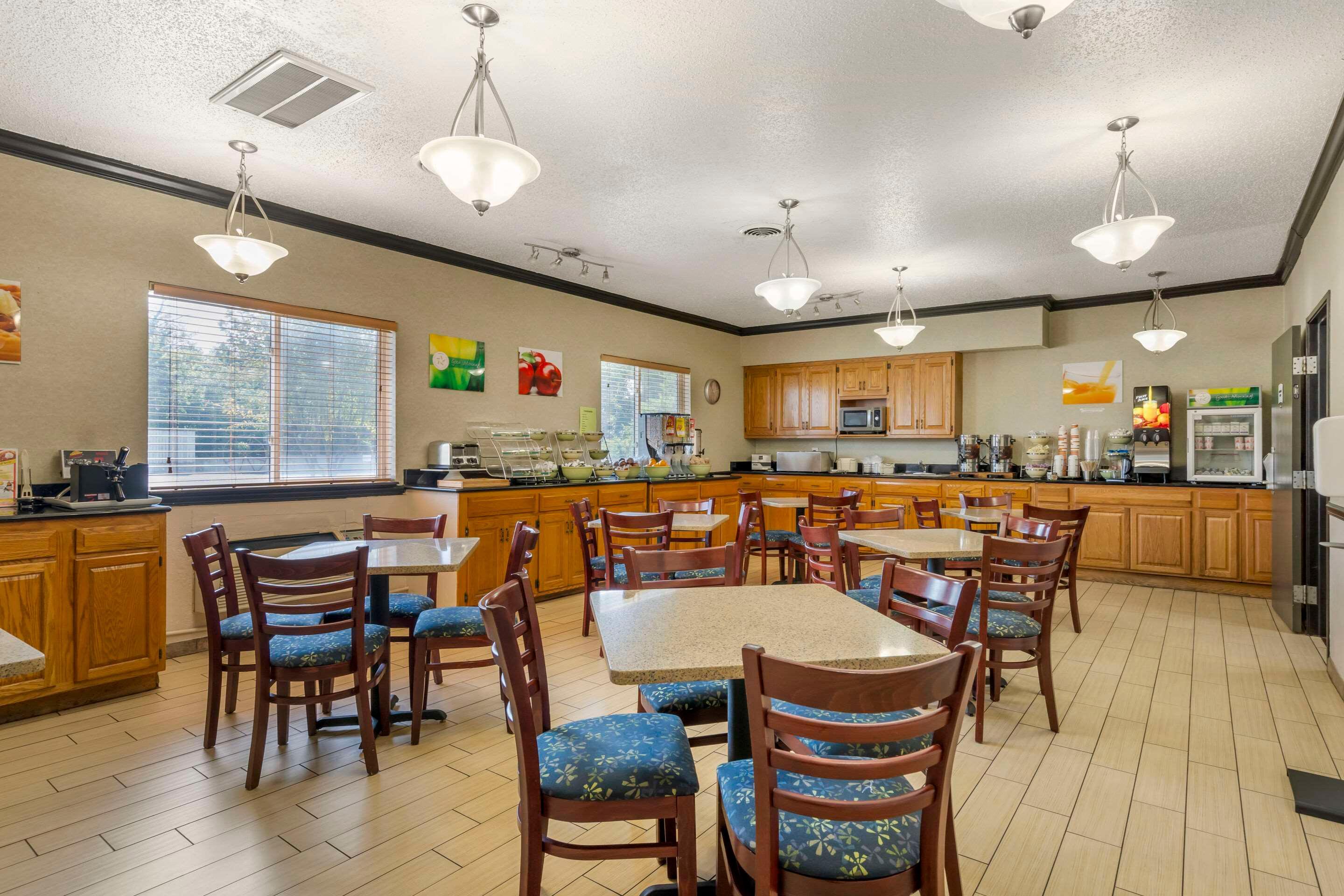 Restaurant Quality Inn & Suites
