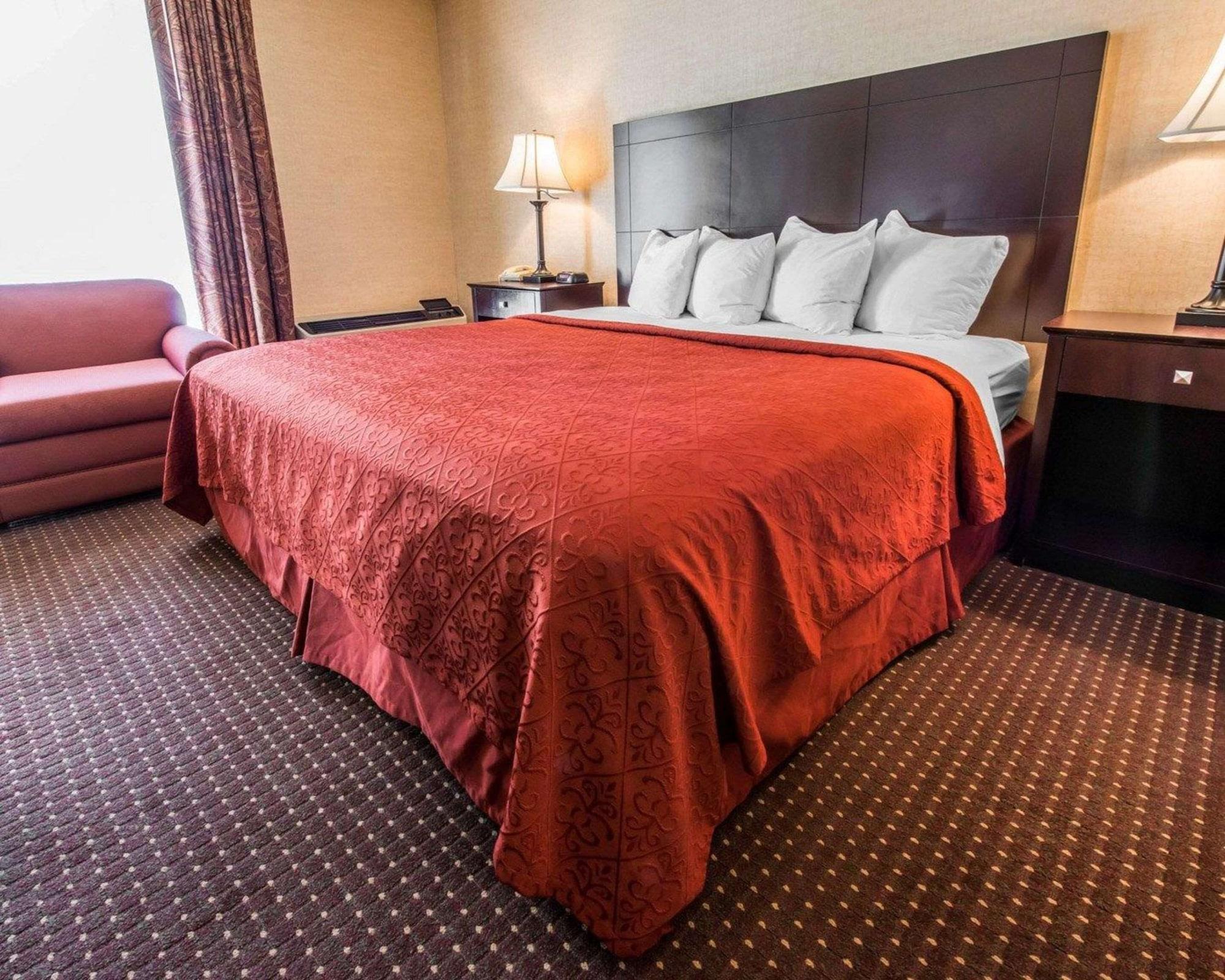 Habitación Quality Inn & Suites Conference Center Across from Casino