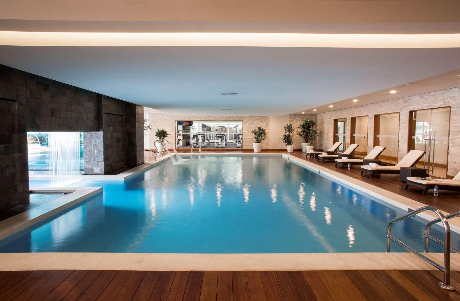 Vista Piscina Swissotel Lima