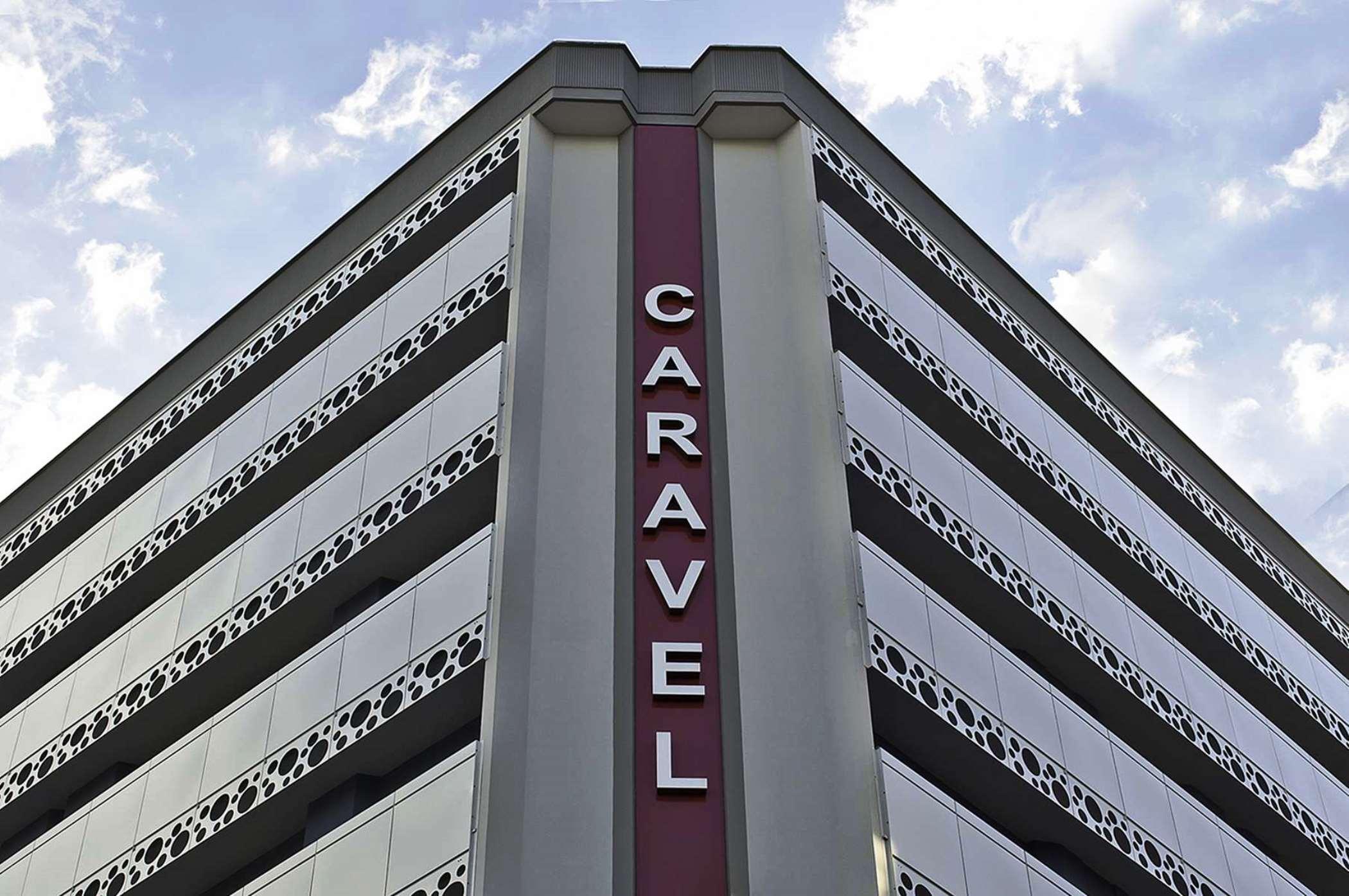 Vista Exterior Hotel Caravel