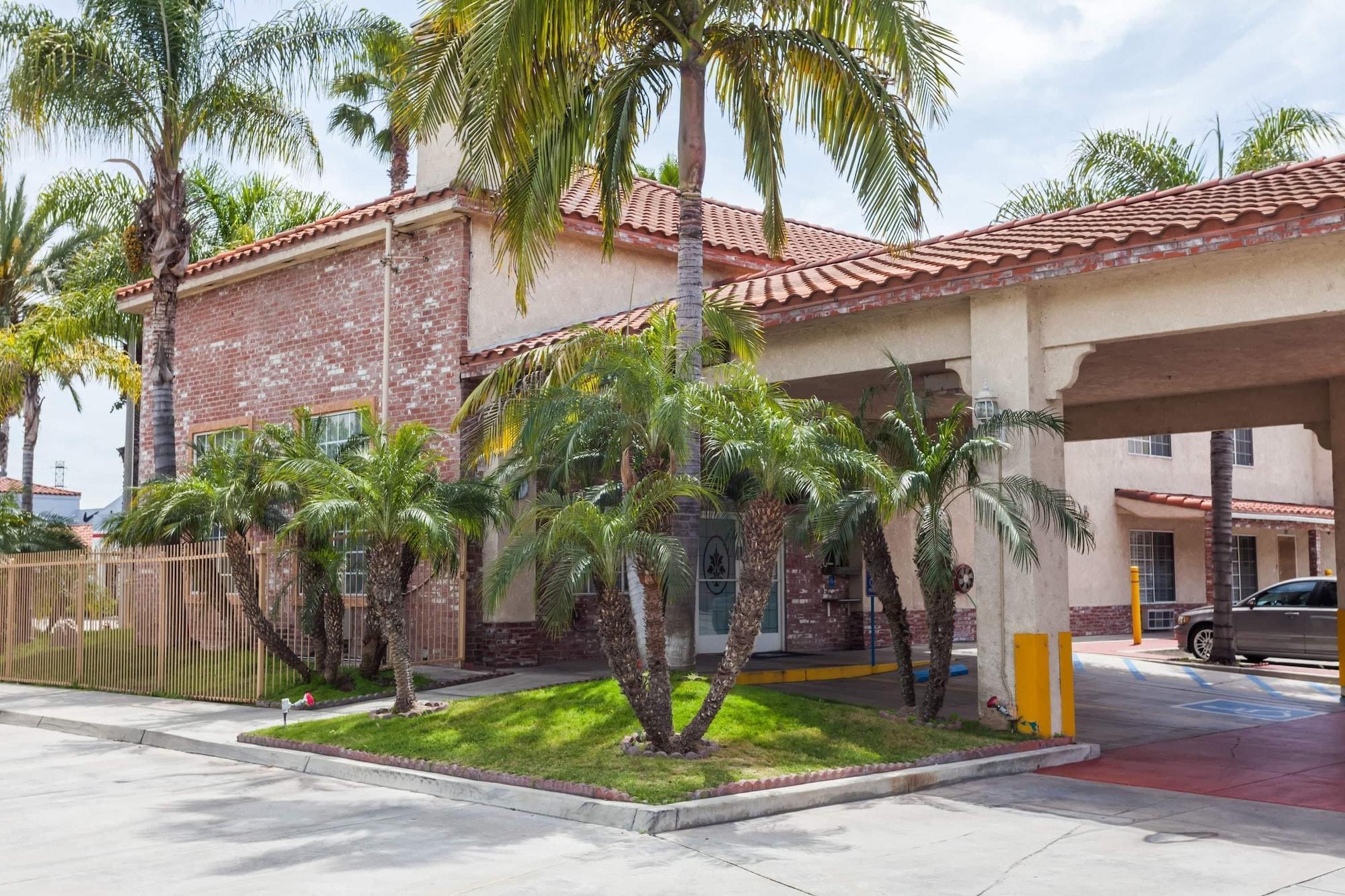 Varios Days Inn & Suites by Wyndham South Gate