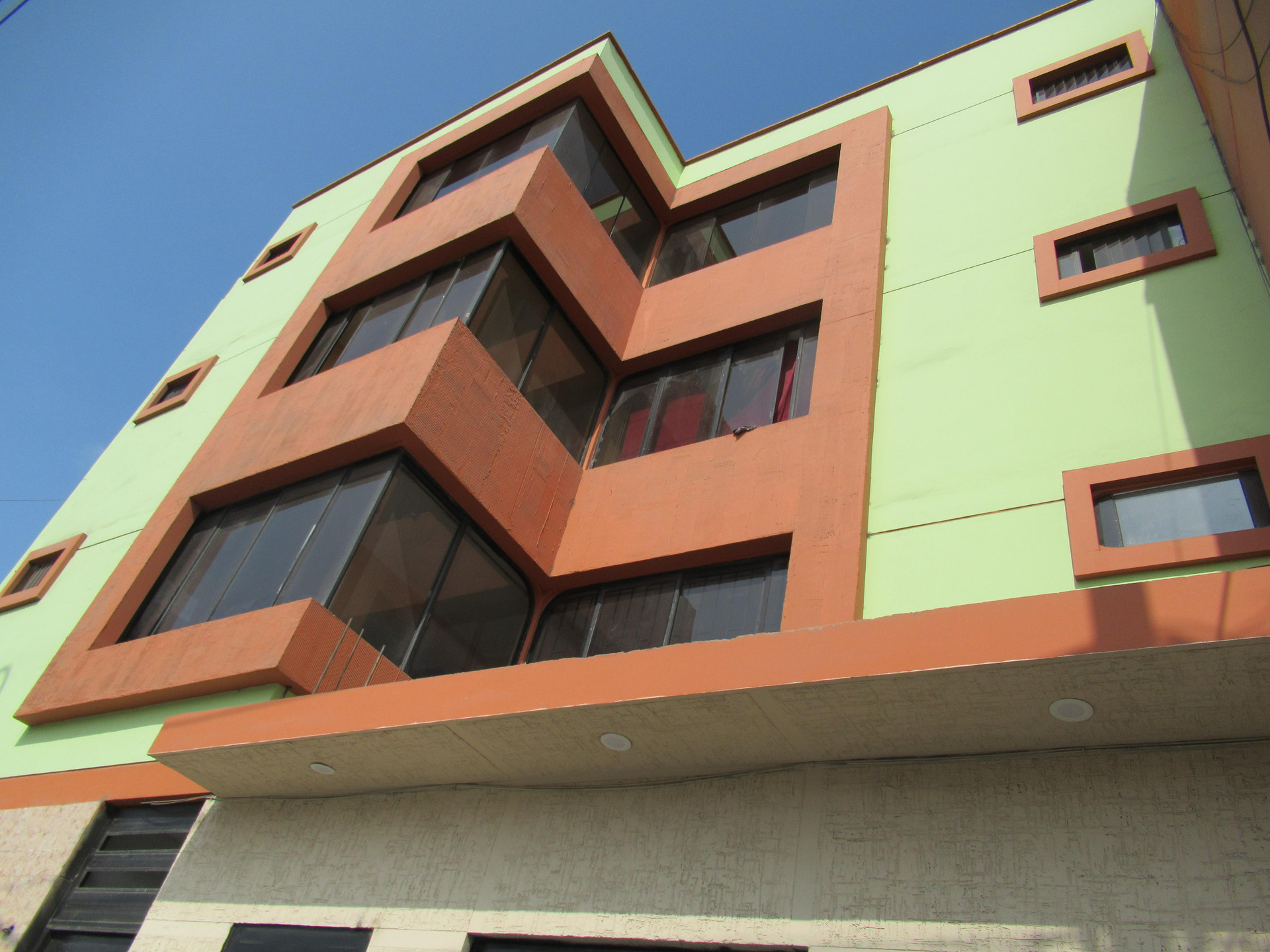 Vista Exterior Kurmi Hostel Lima Airport