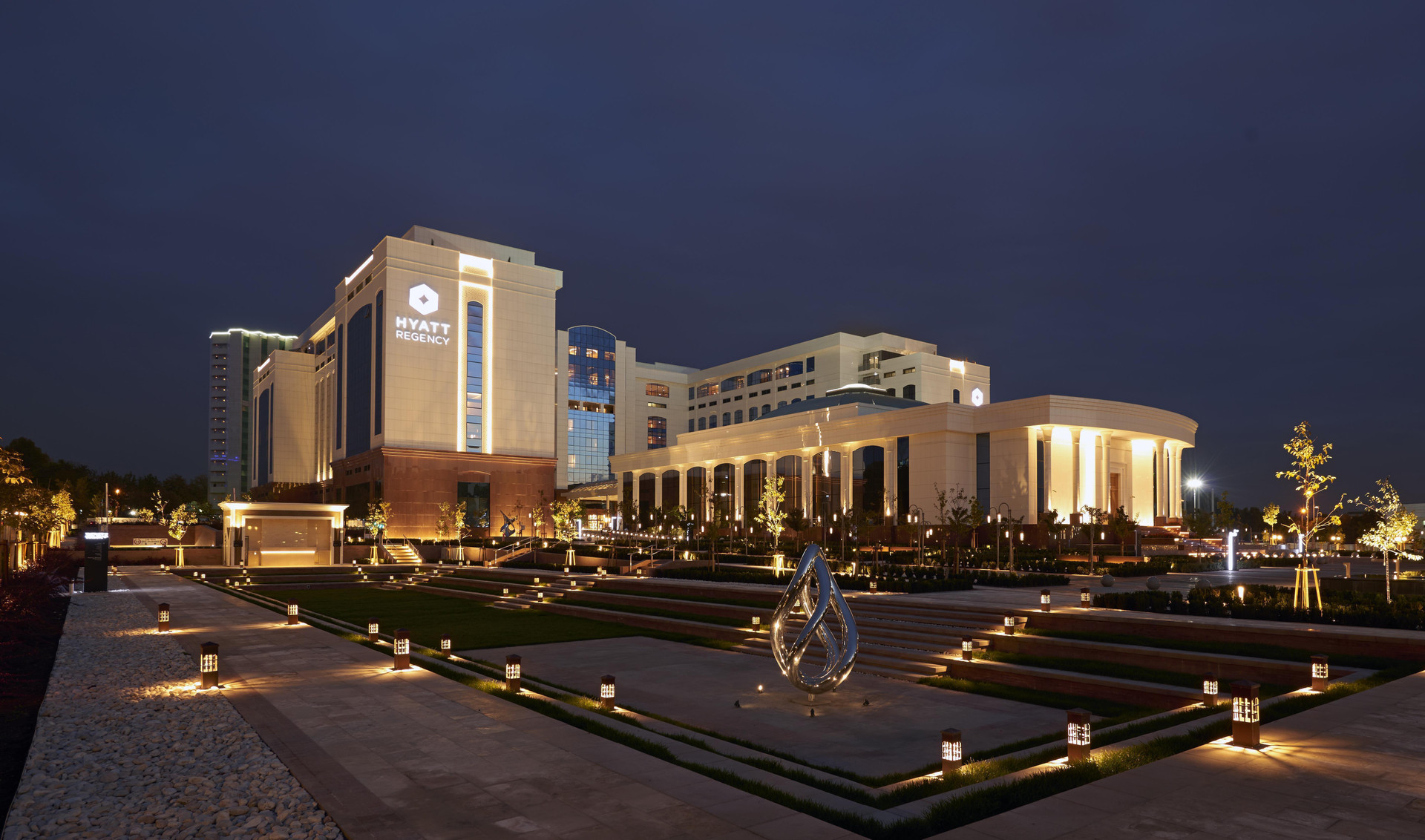 Vista Exterior Hyatt Regency Tashkent