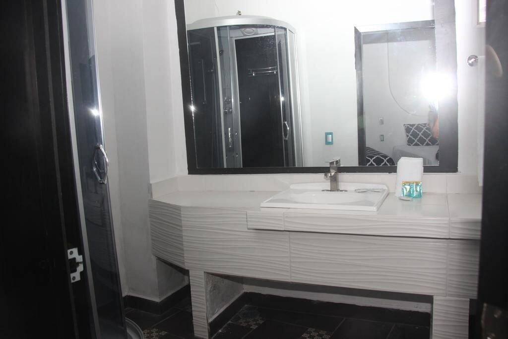 Equipamiento de Habitación Hotel Dluxe & Suites