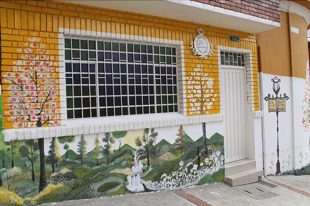 Vista Exterior Bogota Hostel Mr Warrot