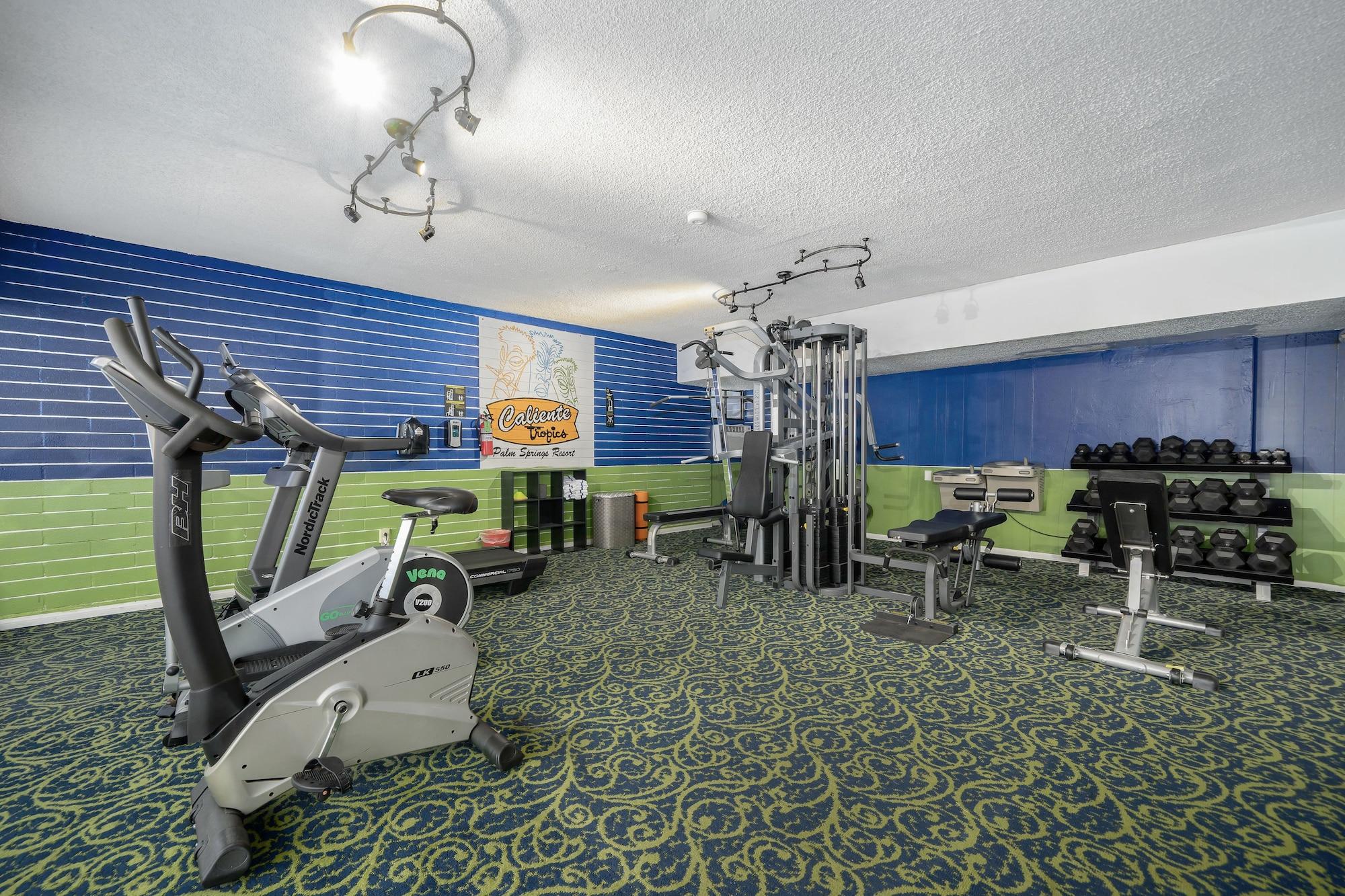 Gimnasio Caliente Tropics Hotel