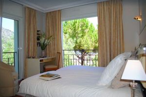 Alquiler Vacacional - Beautiful Villa overlooking the bay with heated pool & A/C short walk to the Sea