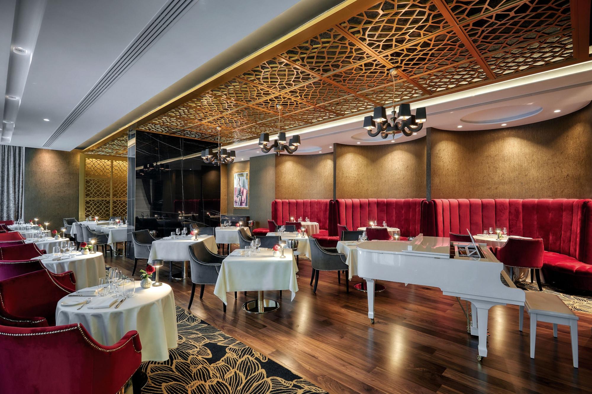 Restaurant Amavi, MadeForTwo Hotels - Paphos