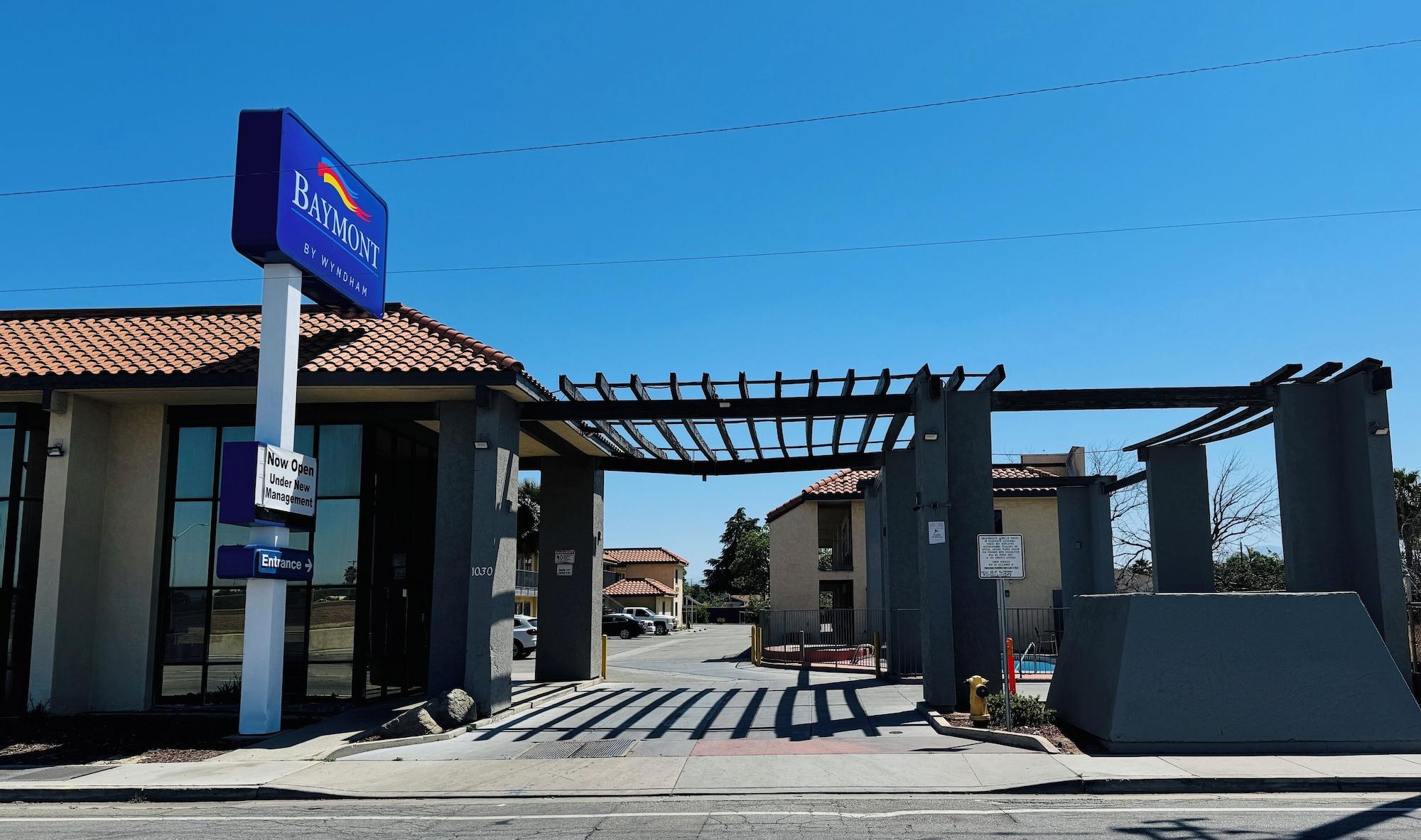 Vista Exterior Baymont by Wyndham Bakersfield