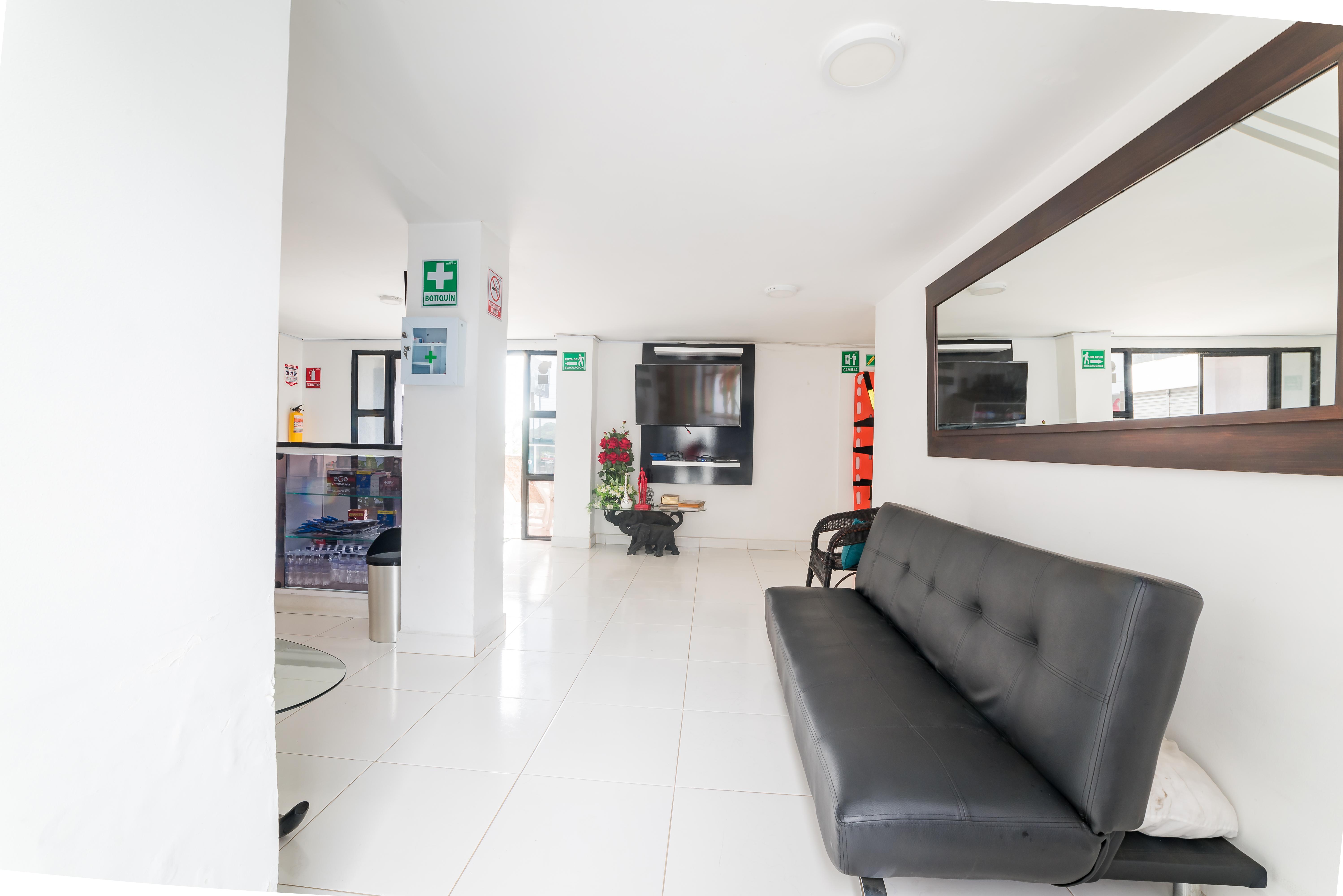 Vista Lobby Ayenda Prados del Sur 1428