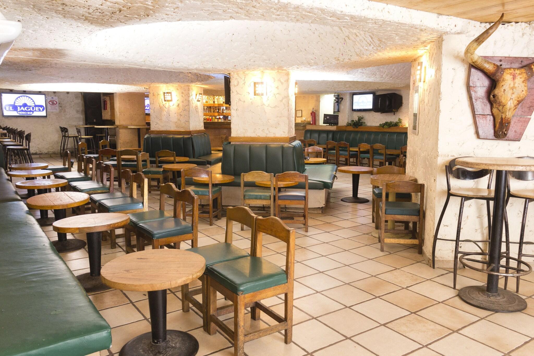 Bar/Salón Miraflores