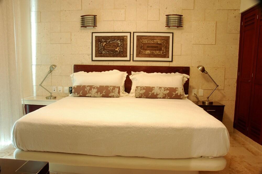 Hotel Maya Villa Condo Hotel