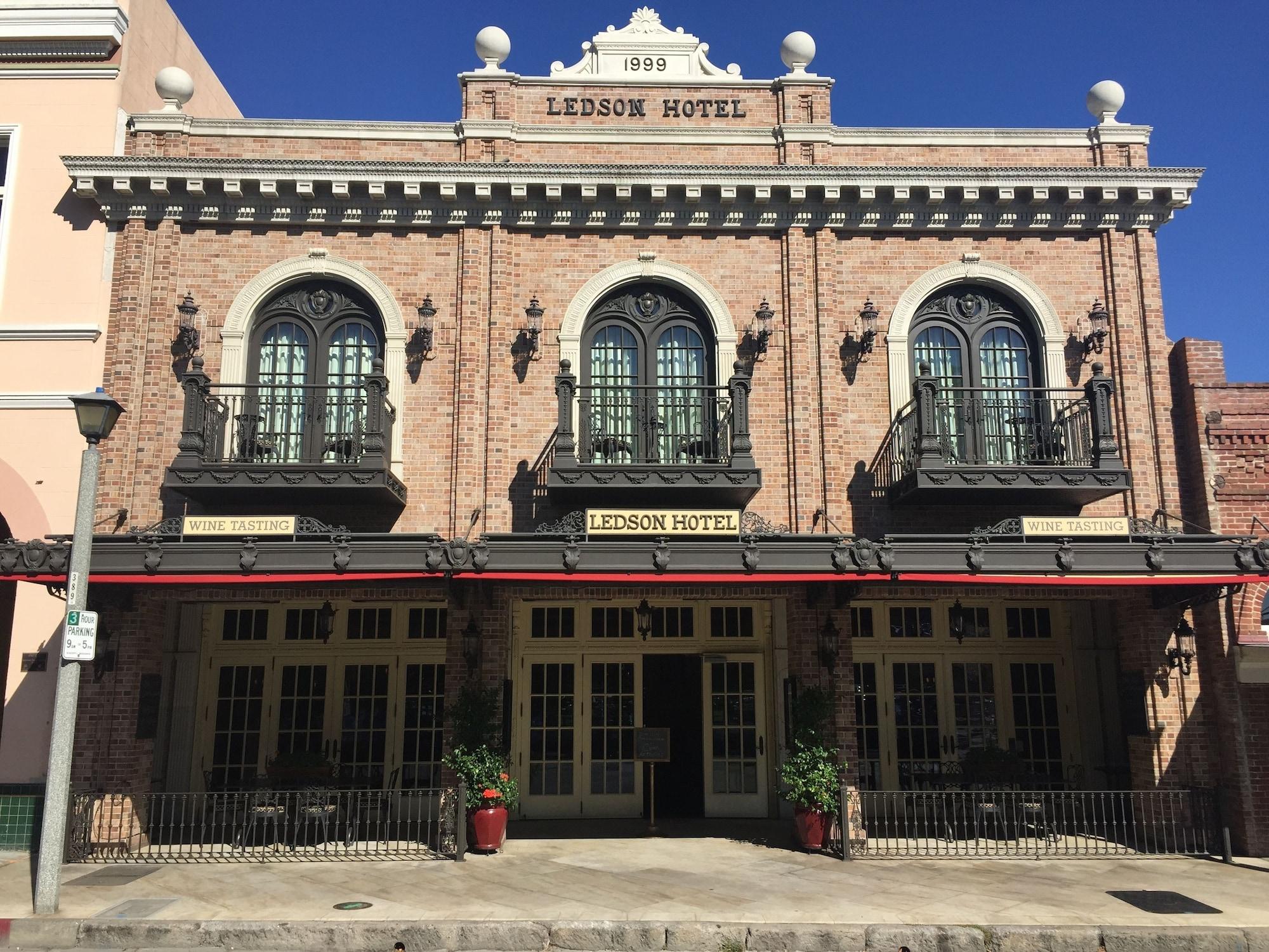Vista Exterior Ledson Hotel