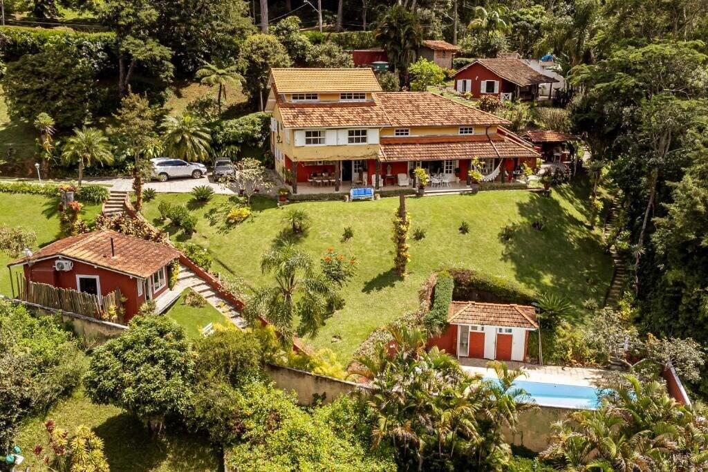 Vista Exterior Su Paradise Villa Chalés e Suítes